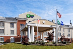 Holiday Inn Express Hotel & Suites in Cullman, AL